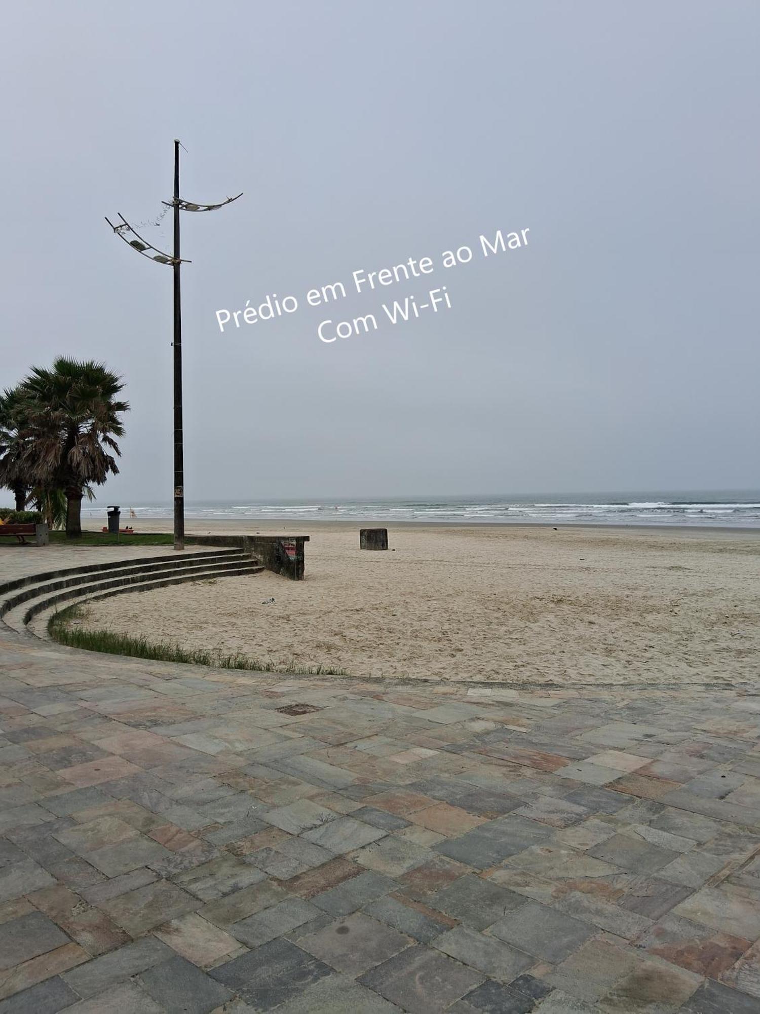 Predio Em Frente Ao Mar Διαμέρισμα Πράια Γκράντε Εξωτερικό φωτογραφία